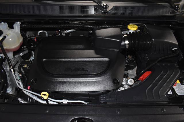 Certified 2025 Chrysler Pacifica Select image 10