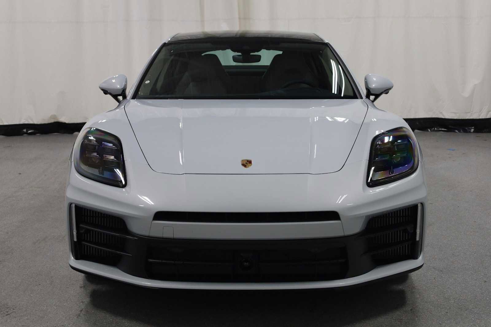 Used 2025 Porsche Panamera 4 image 14