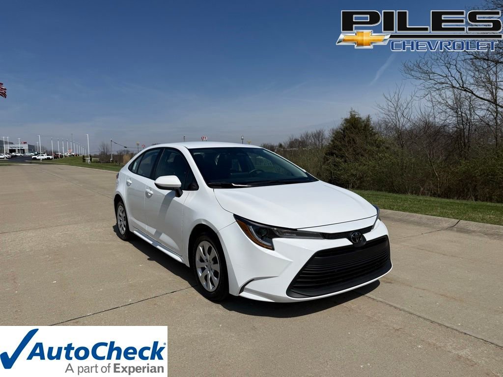 Used 2025 Toyota Corolla LE