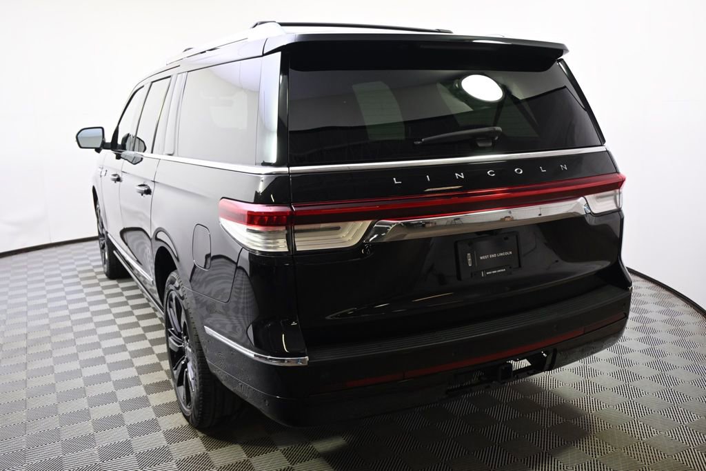 Certified 2023 Lincoln Navigator L Reserve AWD/4WD image 4