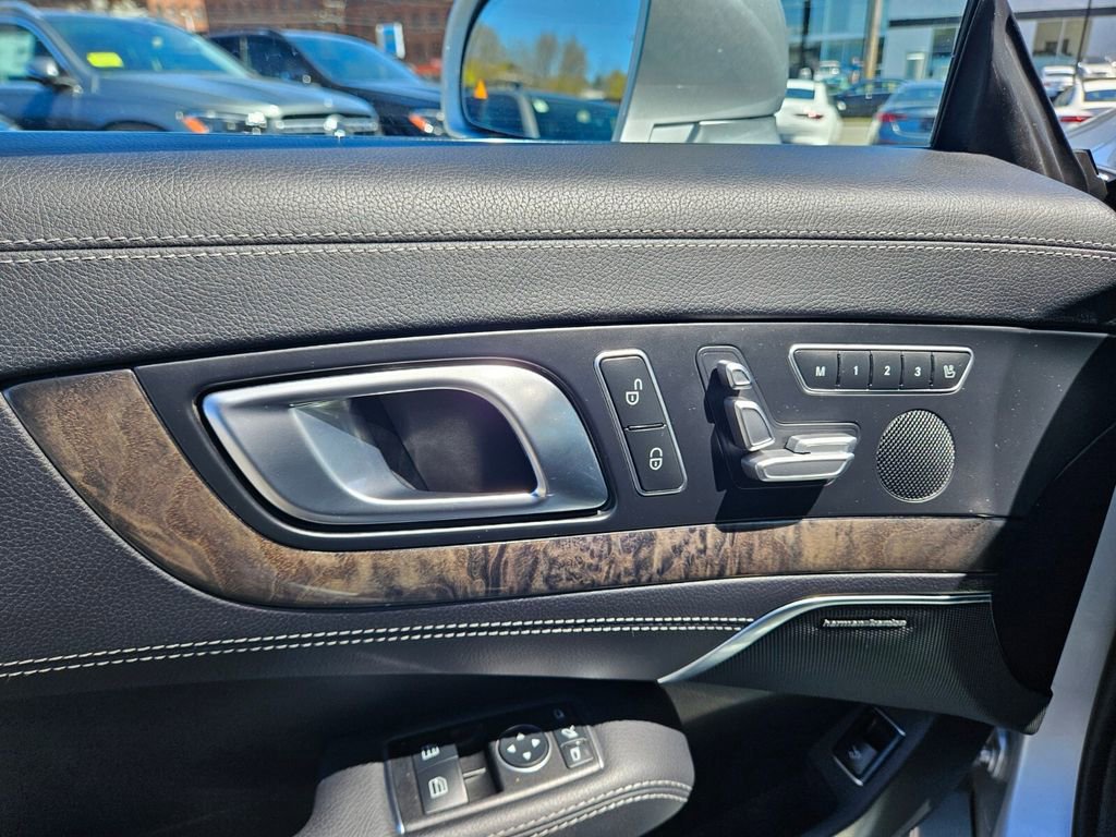 Certified 2016 Mercedes-Benz SL 400 image 11