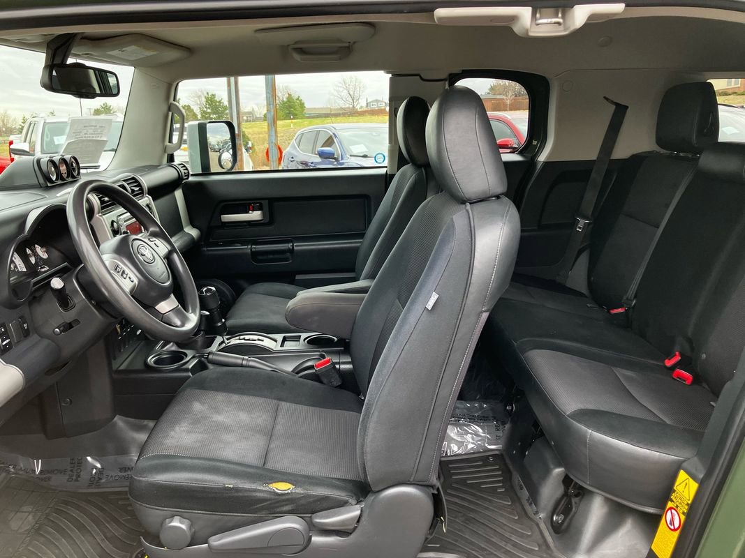 Used 2011 Toyota FJ Cruiser 4WD image 12
