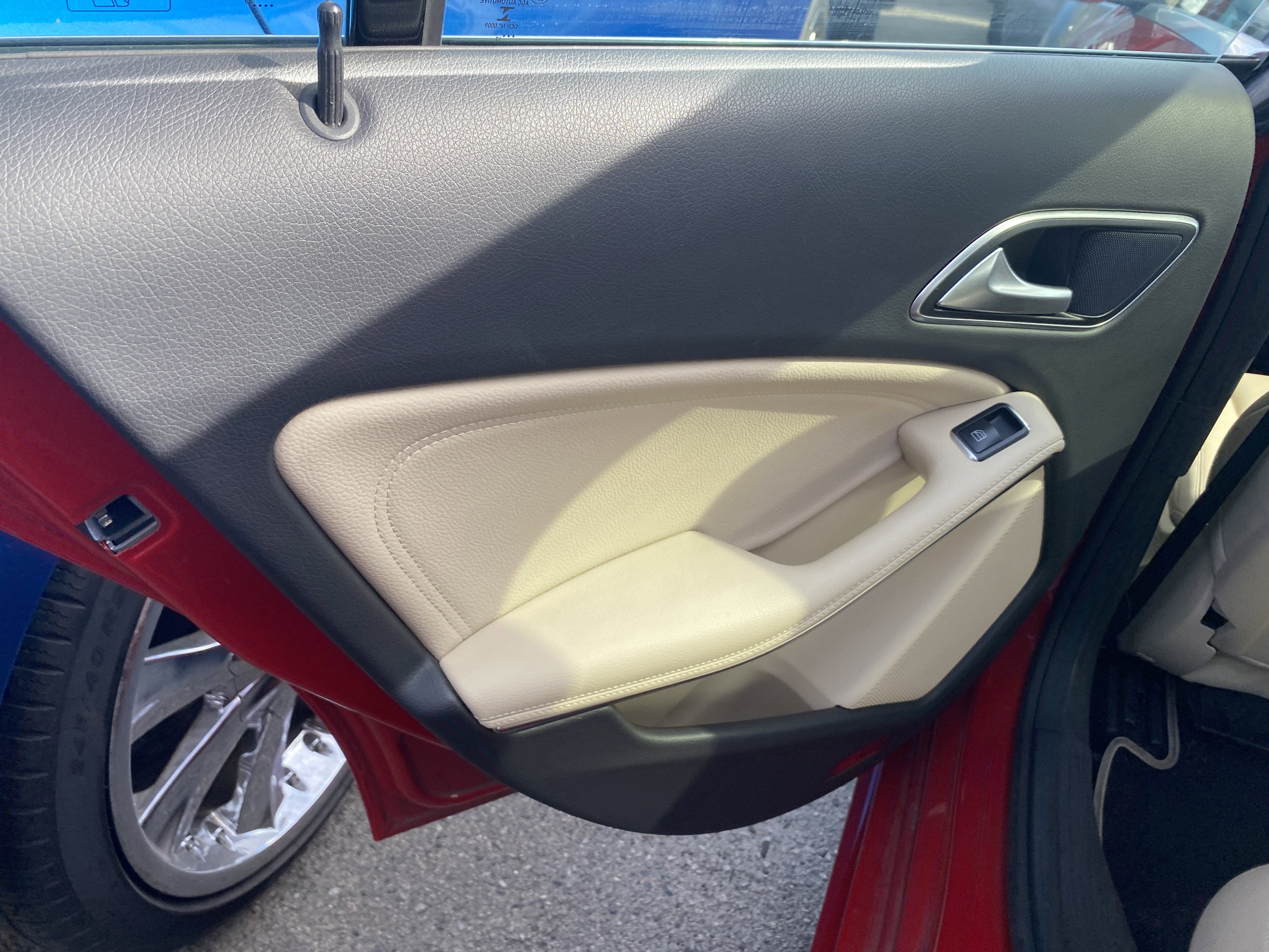 Used 2018 Mercedes-Benz CLA 250 4MATIC image 14