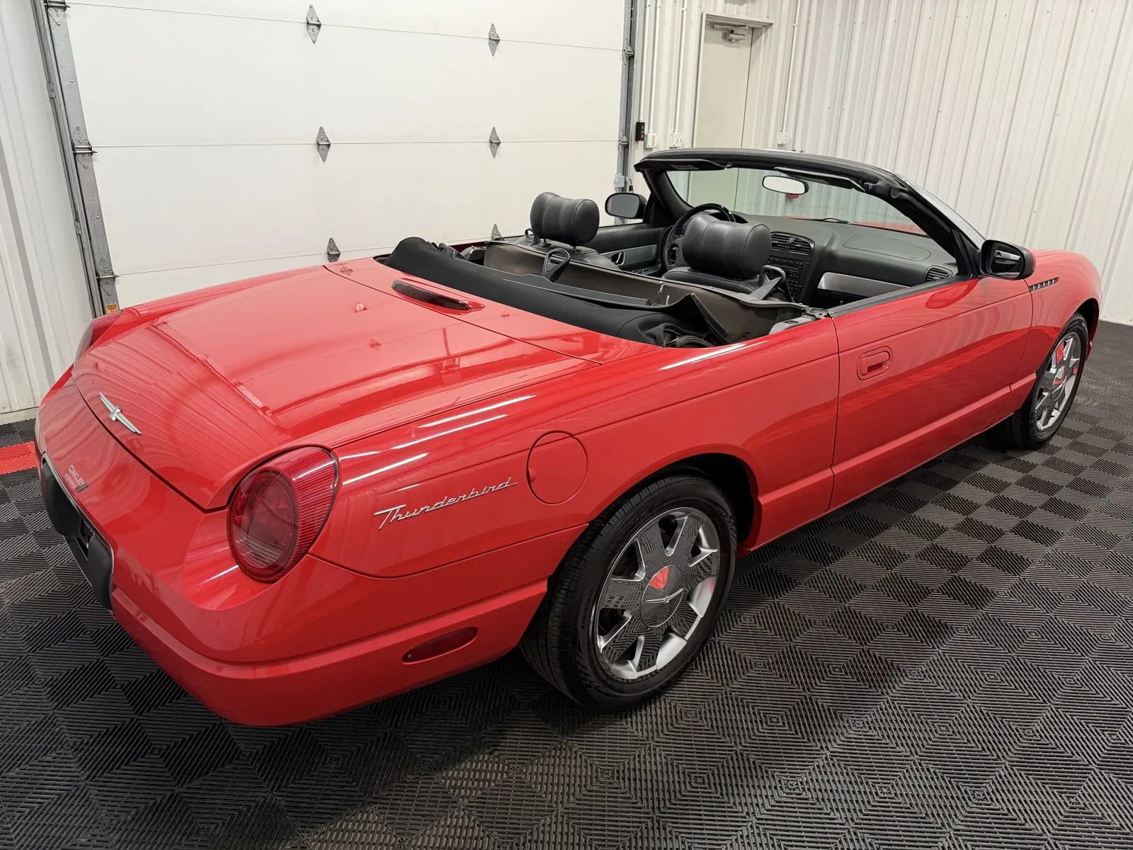 Used 2002 Ford Thunderbird image 3