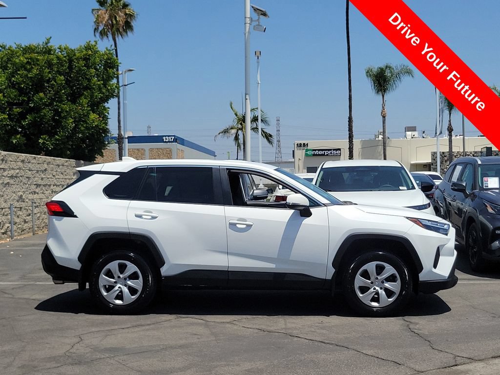 Used 2025 Toyota RAV4 LE FWD image 31