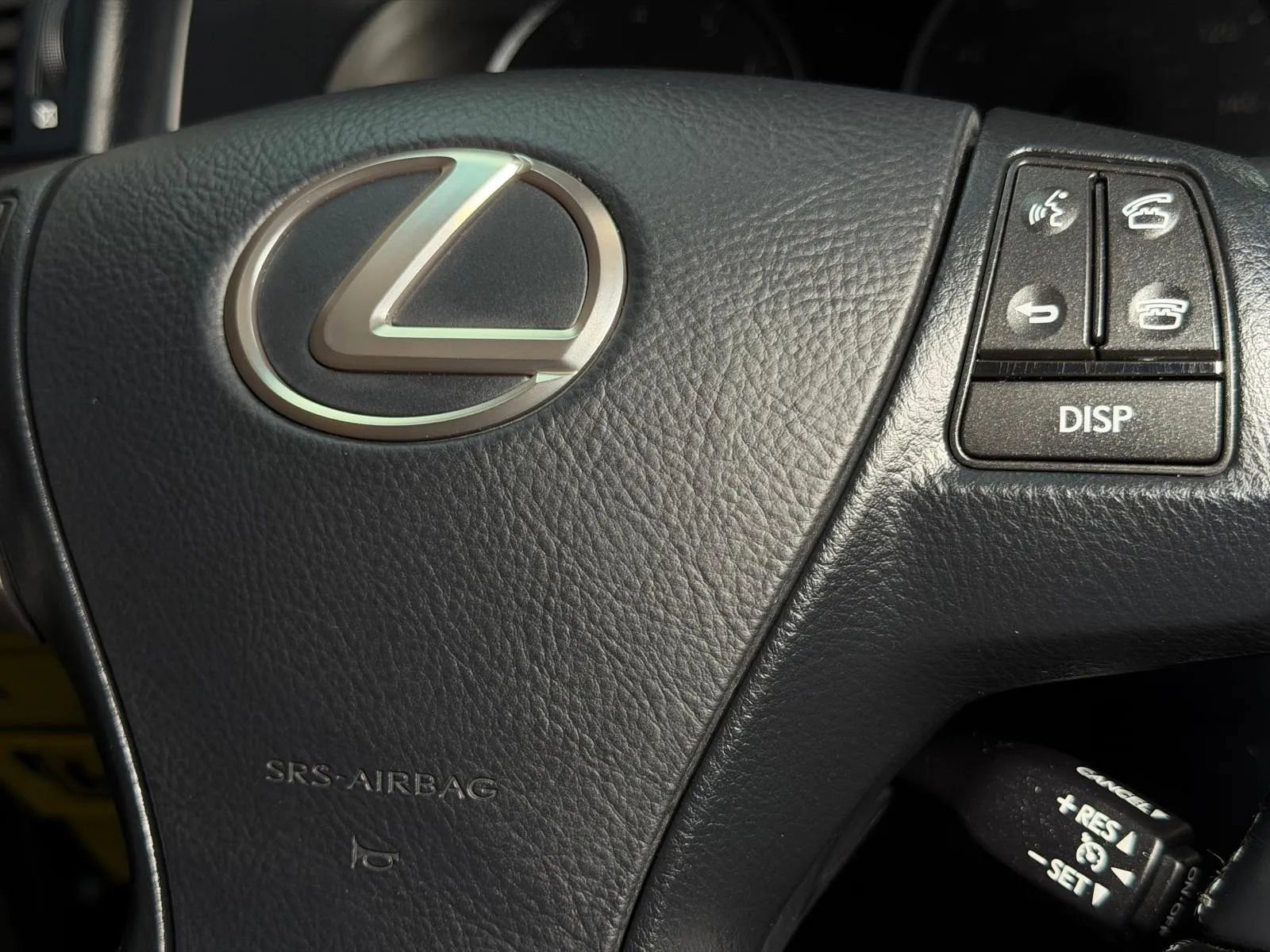 Used 2013 Lexus LS 460 w/ Comfort Pkg image 36