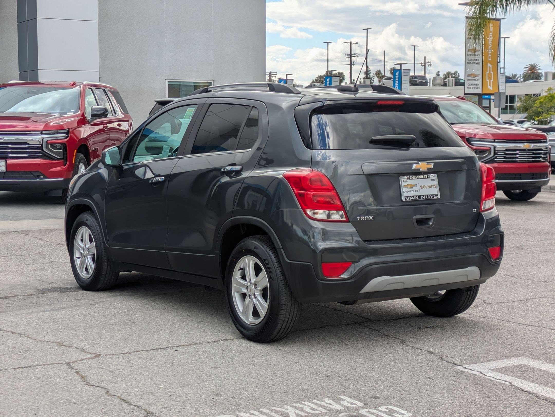 Used 2018 Chevrolet Trax LT w/ LT Convenience Package image 11