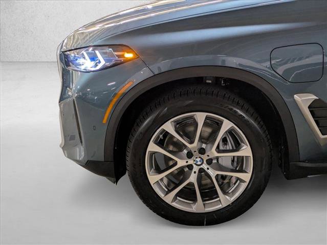 New 2026 BMW X5 xDrive50e w/ Executive Package image 10