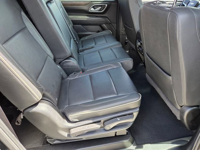 Used 2024 Chevrolet Suburban Premier AWD/4WD image 15