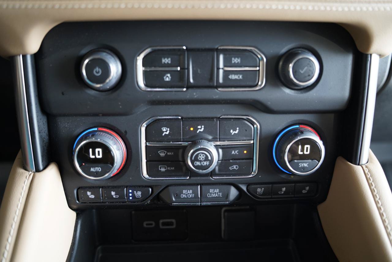 Used 2024 Chevrolet Tahoe Premier AWD/4WD image 18