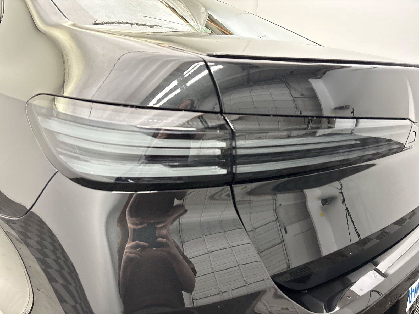 New 2027 BMW 740i w/ Executive Package RWD image 7