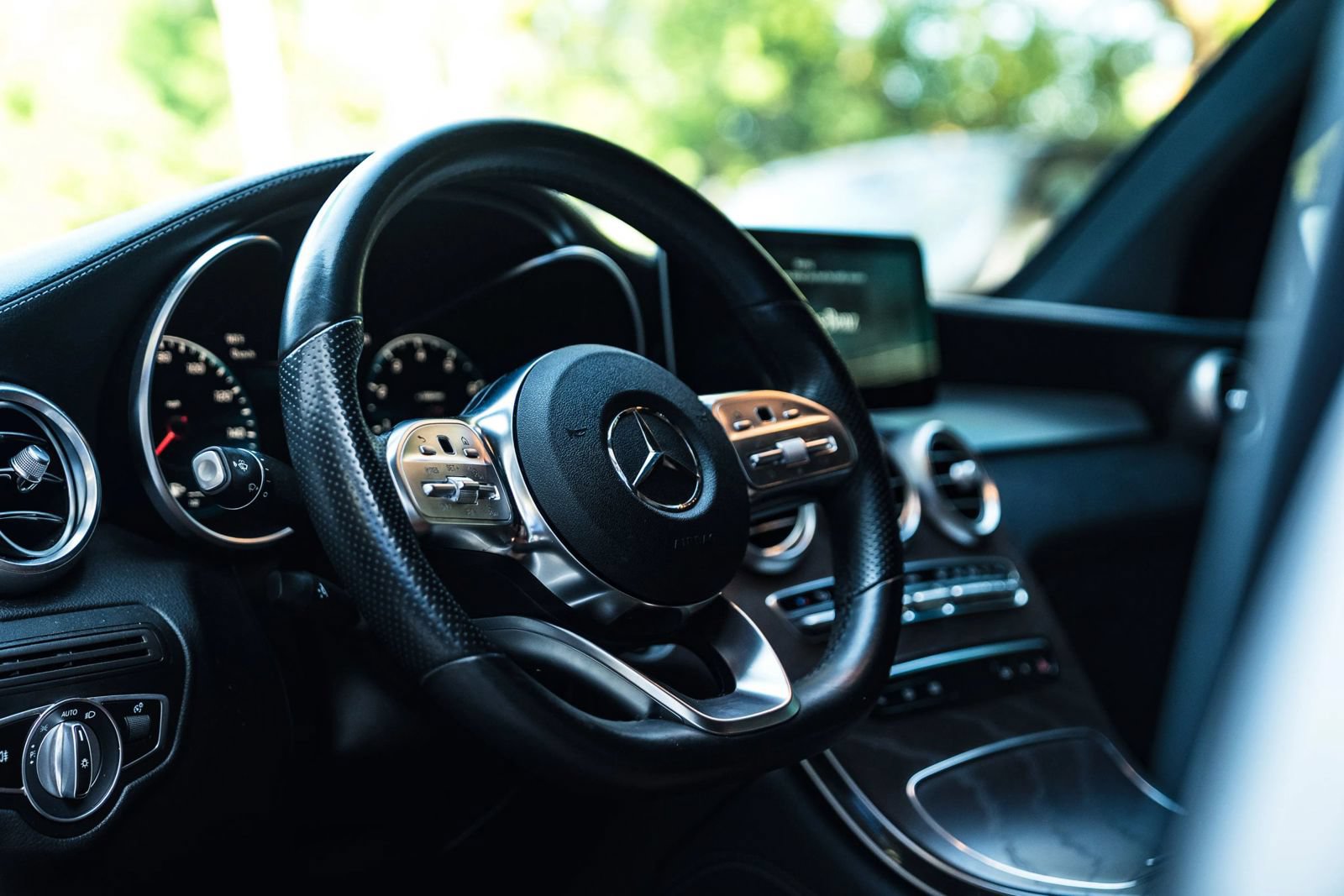 Used 2020 Mercedes-Benz GLC 300 4MATIC Coupe w/ AMG Line image 19