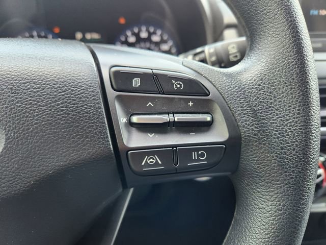 Used 2022 Hyundai Kona SEL FWD image 30