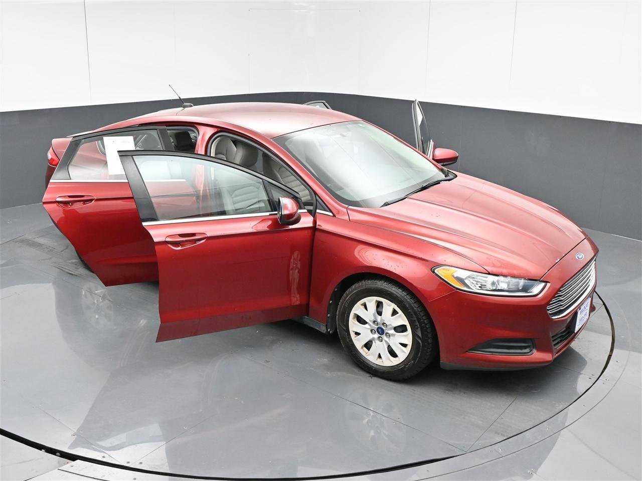 Used 2013 Ford Fusion S FWD image 35