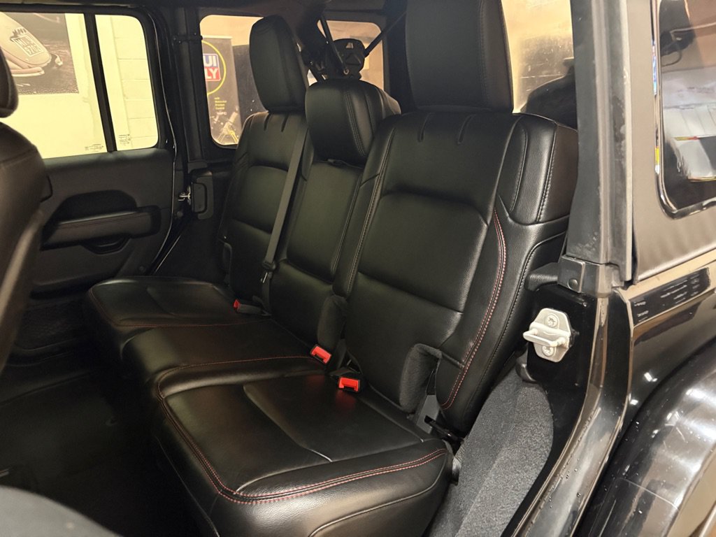 Used 2020 Jeep Wrangler Unlimited Rubicon AWD/4WD image 36