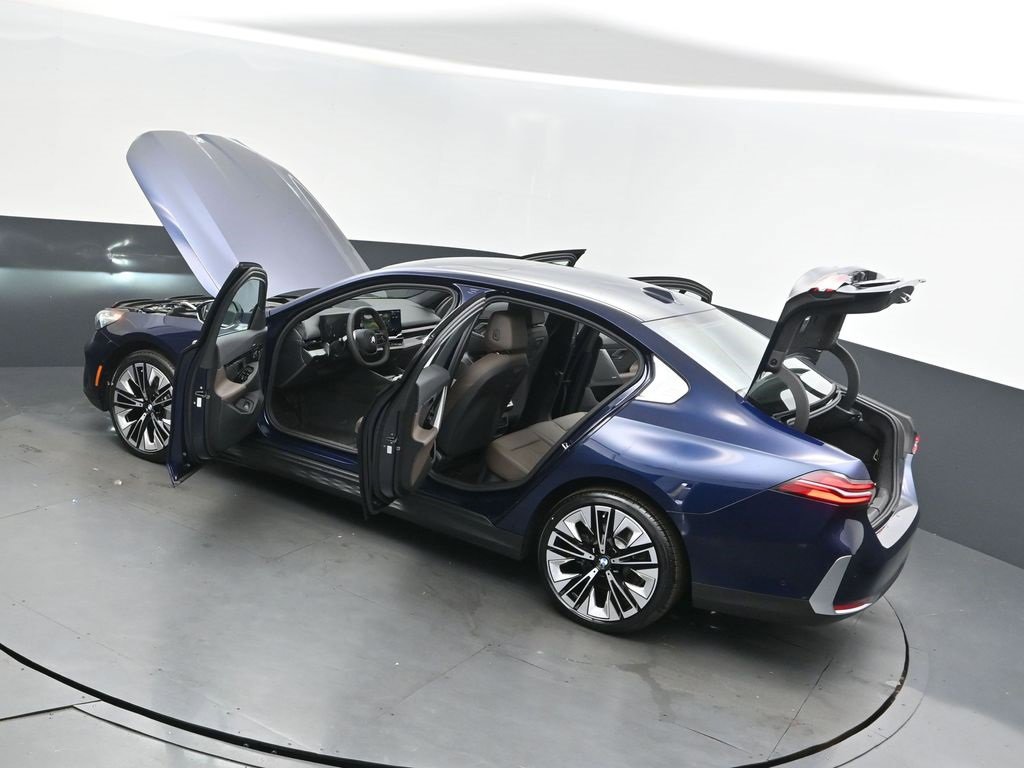 New 2026 BMW 530i w/ Premium Package image 47