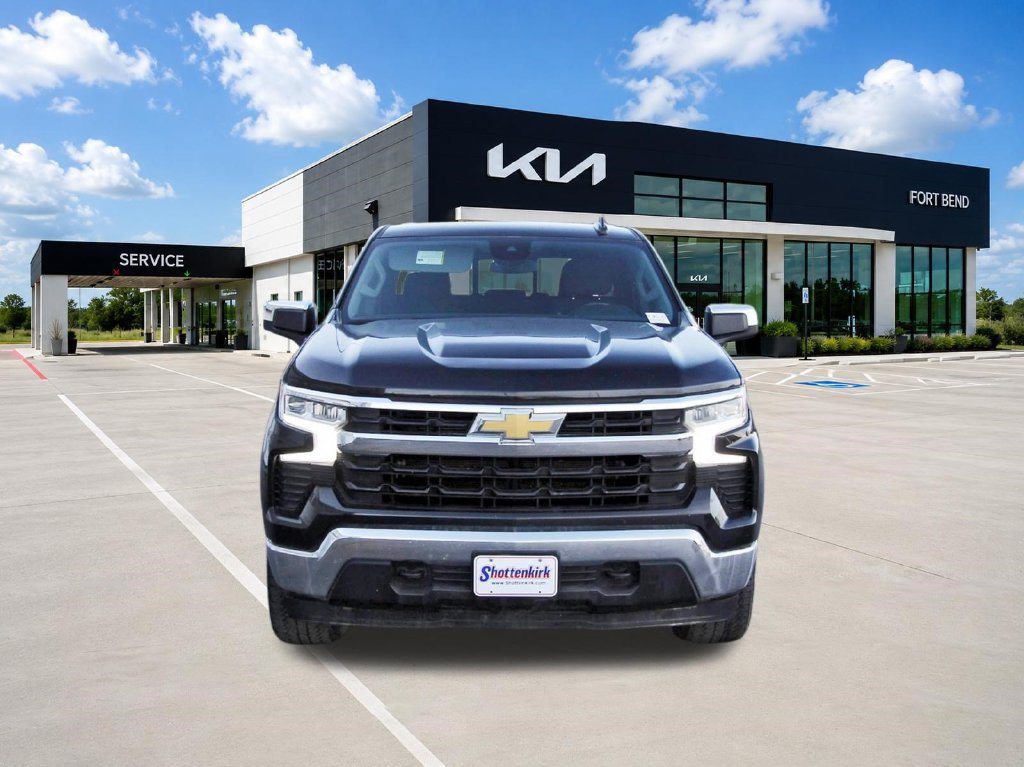 Used 2022 Chevrolet Silverado 1500 LT w/ Texas Edition Plus AWD/4WD image 2