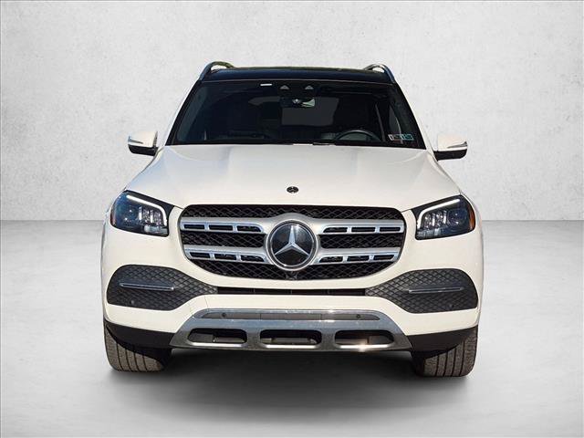 Used 2022 Mercedes-Benz GLS 450 4MATIC image 2