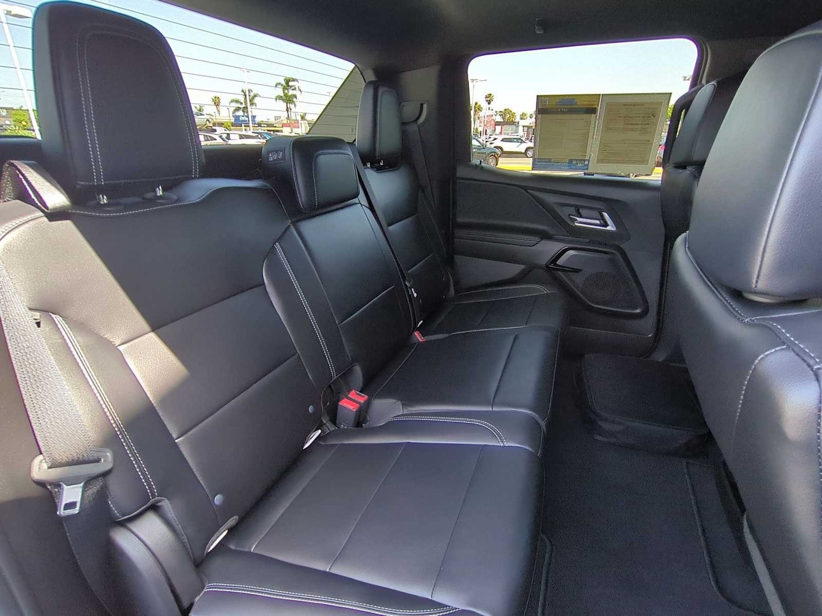 Used 2026 Chevrolet Silverado EV LT AWD/4WD image 26