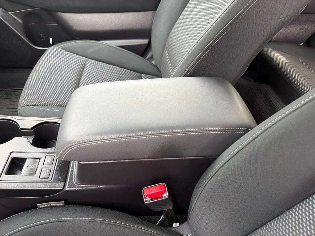 Used 2017 Subaru Outback 2.5i Premium AWD/4WD image 13