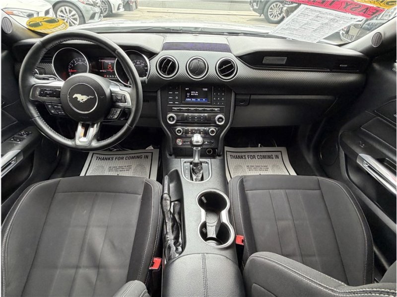 Used 2018 Ford Mustang Coupe RWD image 26