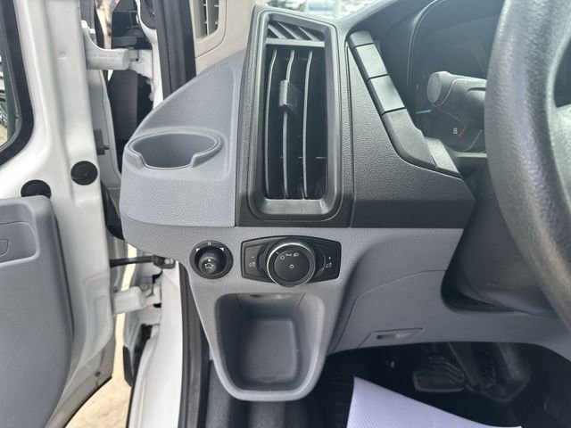 Used 2018 Ford Transit 250 130 Low Roof RWD image 19