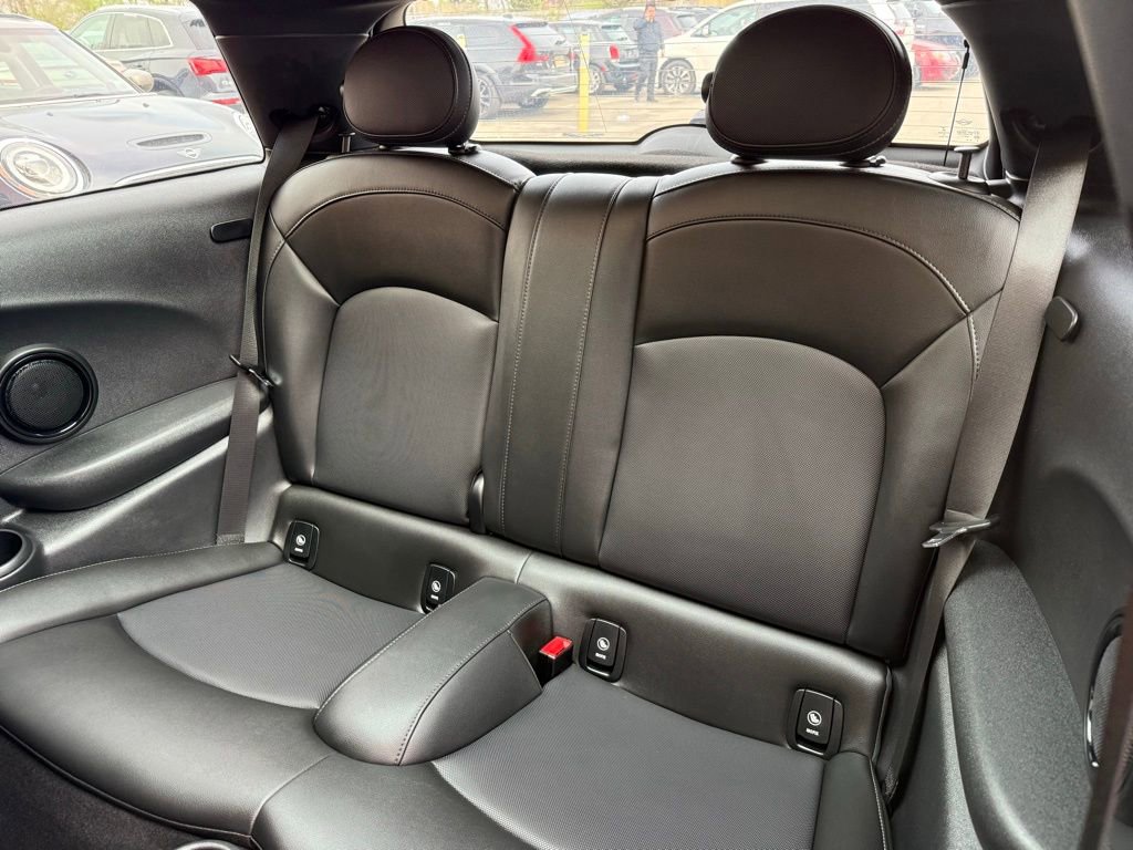 Used 2019 MINI Cooper S image 14