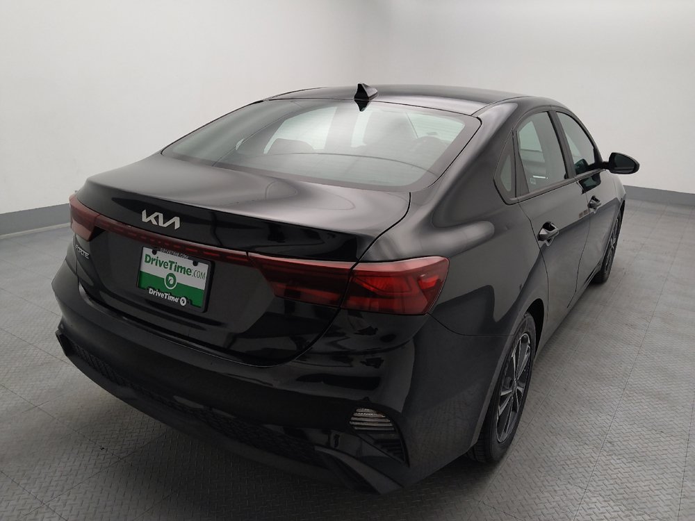 Used 2024 Kia Forte LXS FWD image 7