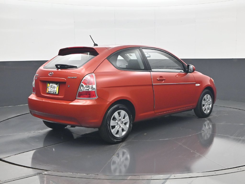 Used 2010 Hyundai Accent GS FWD image 6