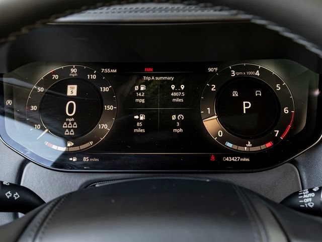 Used 2023 Land Rover Range Rover Long Wheelbase SE AWD/4WD image 17