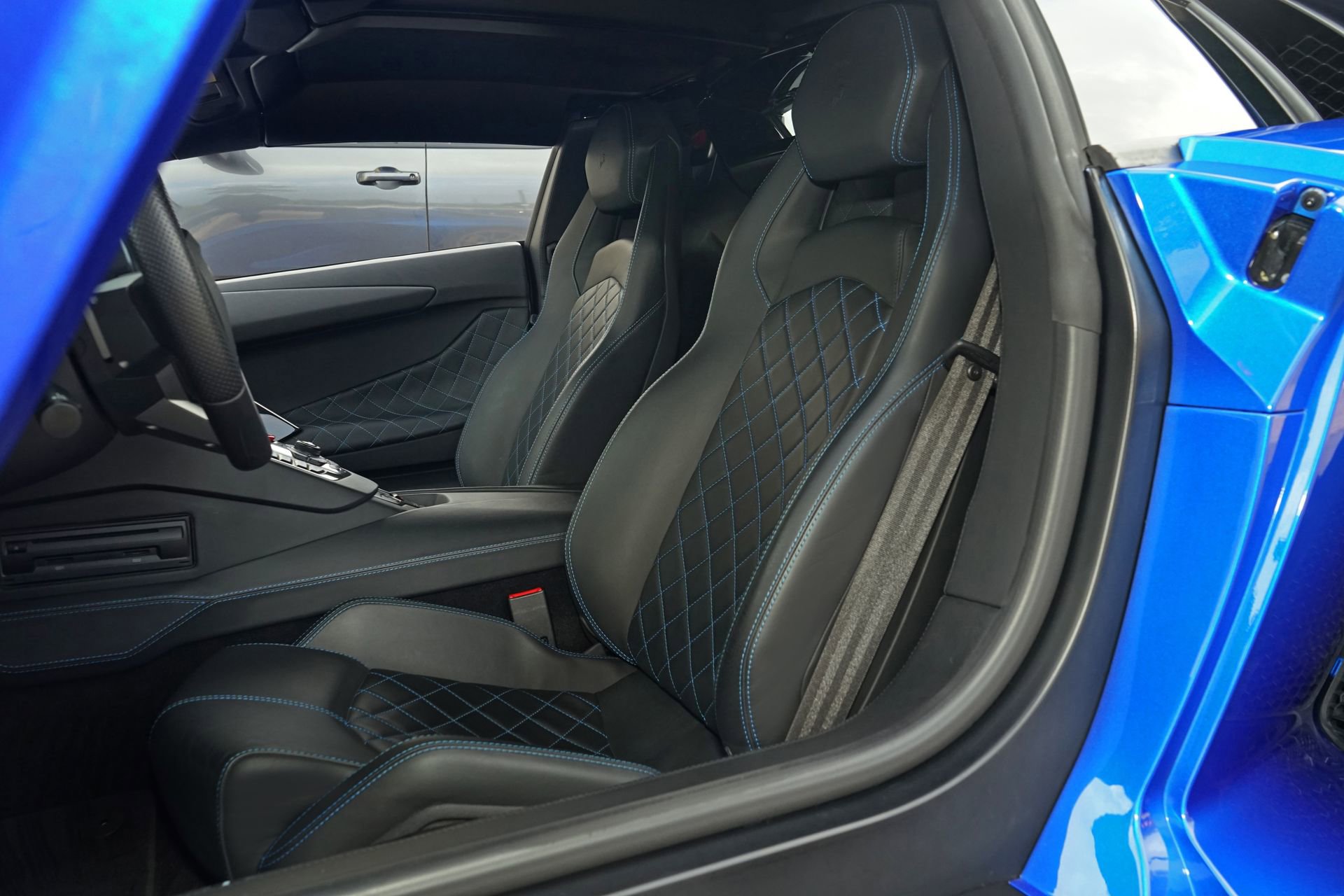 Used 2015 Lamborghini Aventador LP 700-4 AWD/4WD image 17