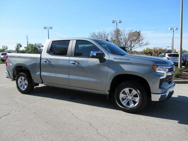 Used 2026 Chevrolet Silverado 1500 LT AWD/4WD image 2