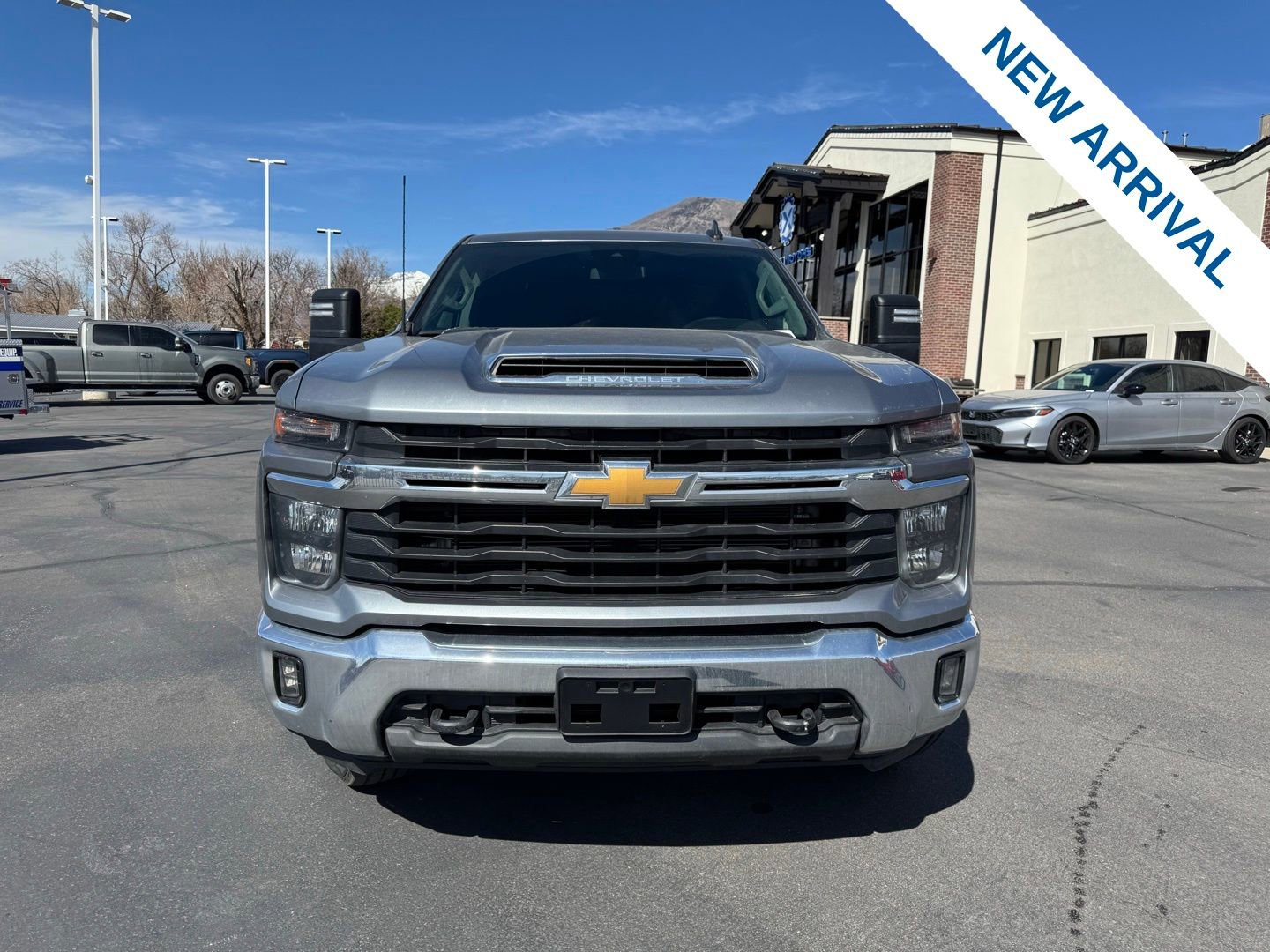 Used 2025 Chevrolet Silverado 2500 LT w/ Convenience Package image 2