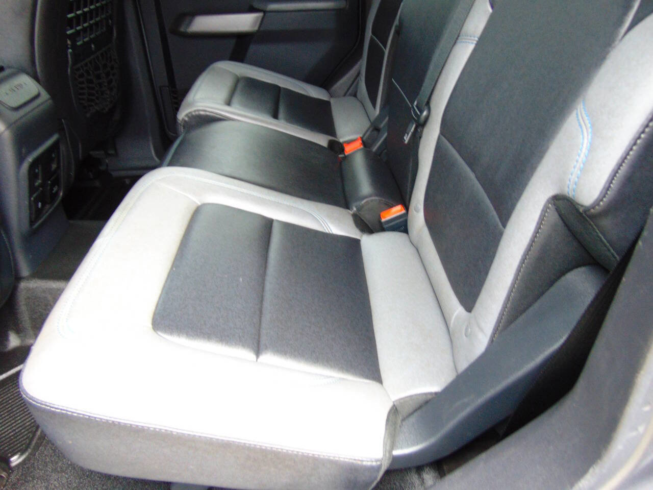 Used 2022 Ford Bronco Black Diamond image 11