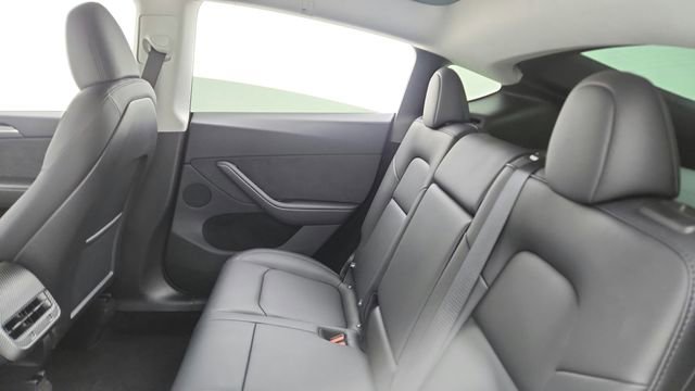 Used 2025 Tesla Model Y Performance AWD/4WD image 28