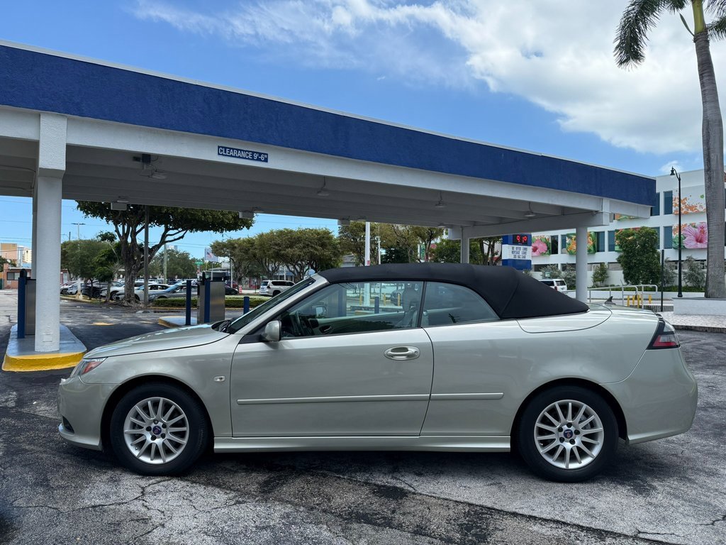 Used 2008 Saab 9-3 2.0T w/ Cold Weather Package image 2