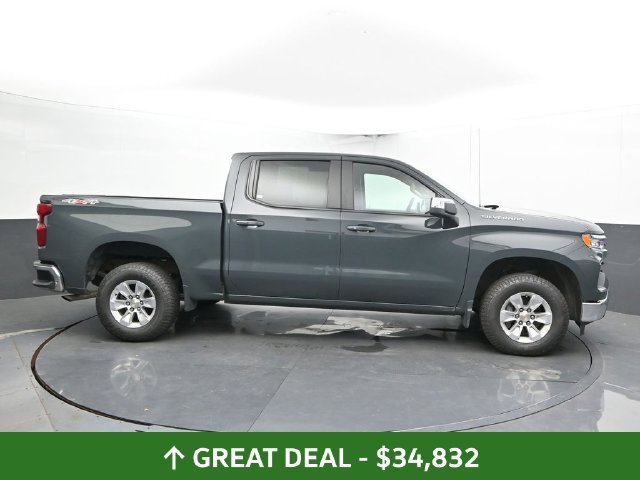 Used 2025 Chevrolet Silverado 1500 LT AWD/4WD image 4