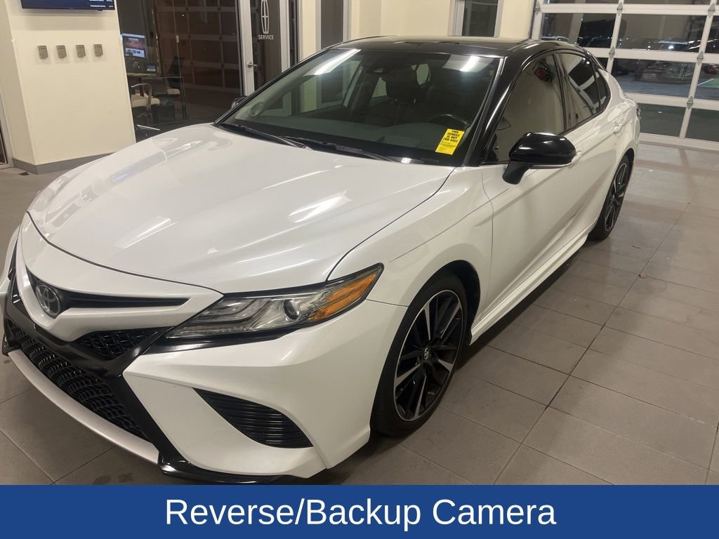 Used 2019 Toyota Camry XSE image 4