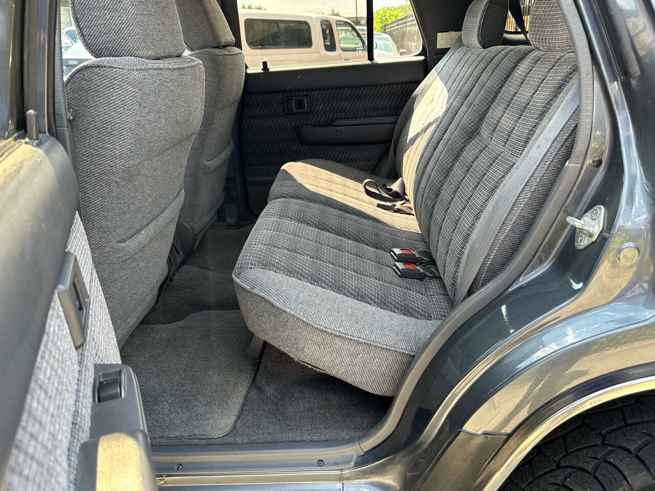 Used 1993 Toyota 4Runner SR5 AWD/4WD image 29