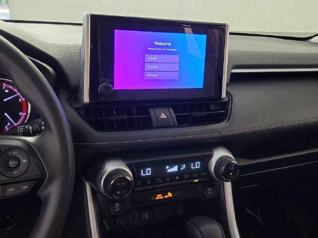 Used 2024 Toyota RAV4 XLE FWD image 28