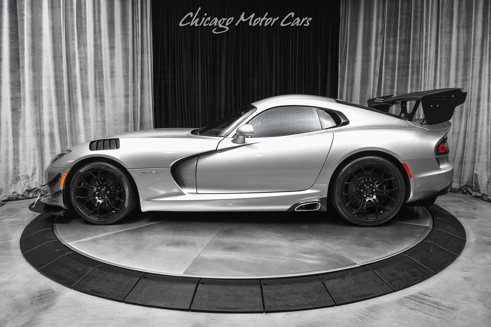 Used 2015 Dodge Viper SRT-10 RWD image 30