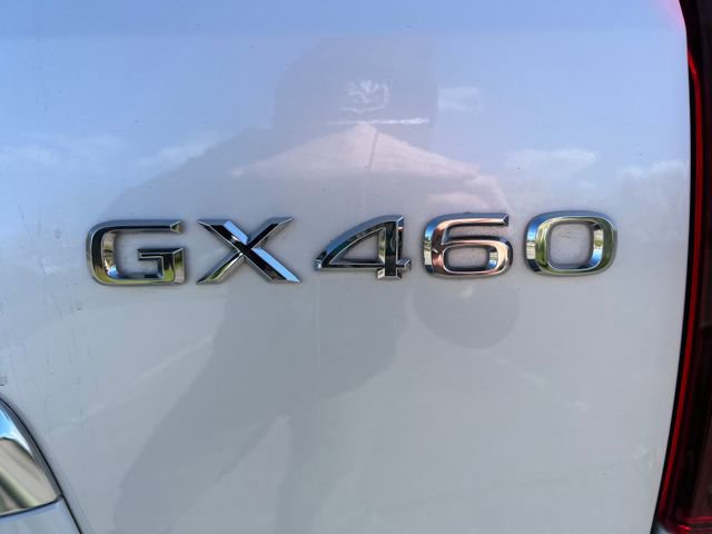 Used 2022 Lexus GX 460 Luxury w/ Sport Design Package AWD/4WD image 43