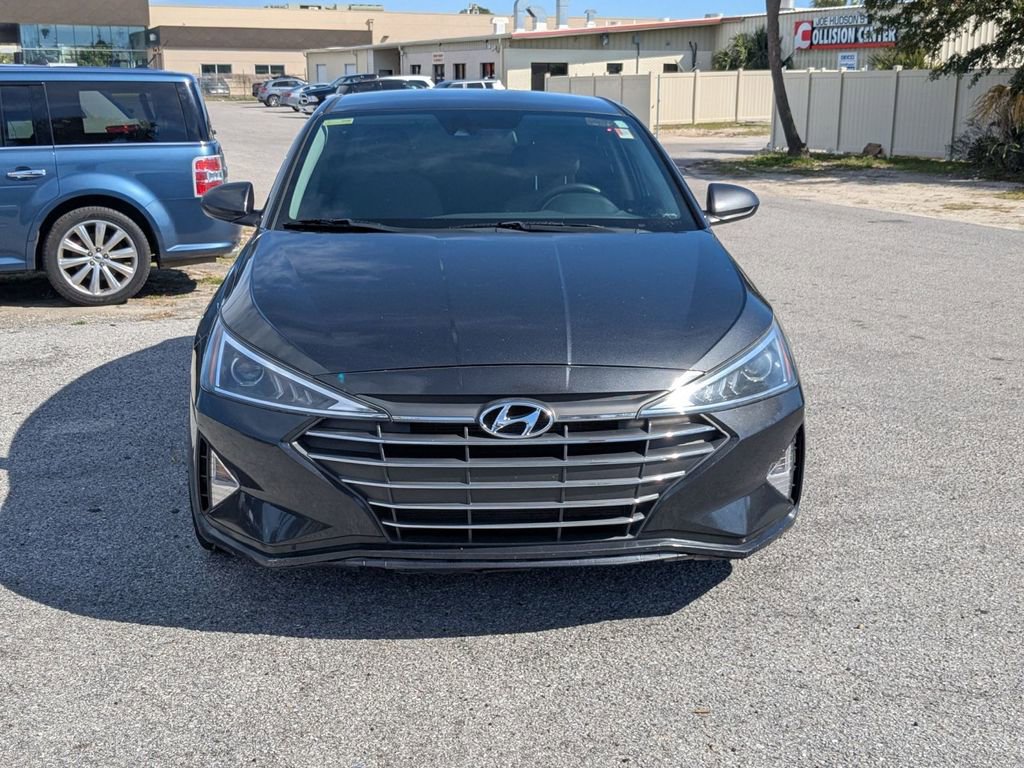 Used 2020 Hyundai Elantra SEL image 2