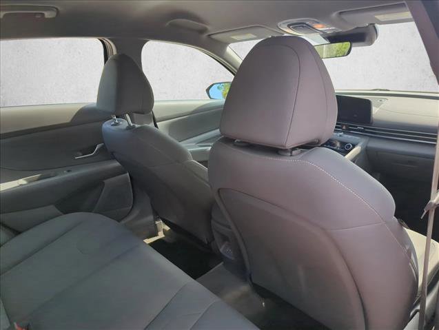 Used 2024 Hyundai Elantra SEL FWD image 23