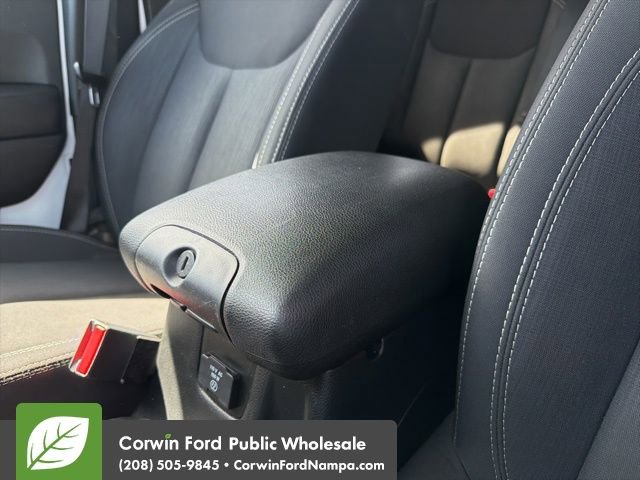 Used 2016 Jeep Wrangler Unlimited Sahara w/ Connectivity Group image 21