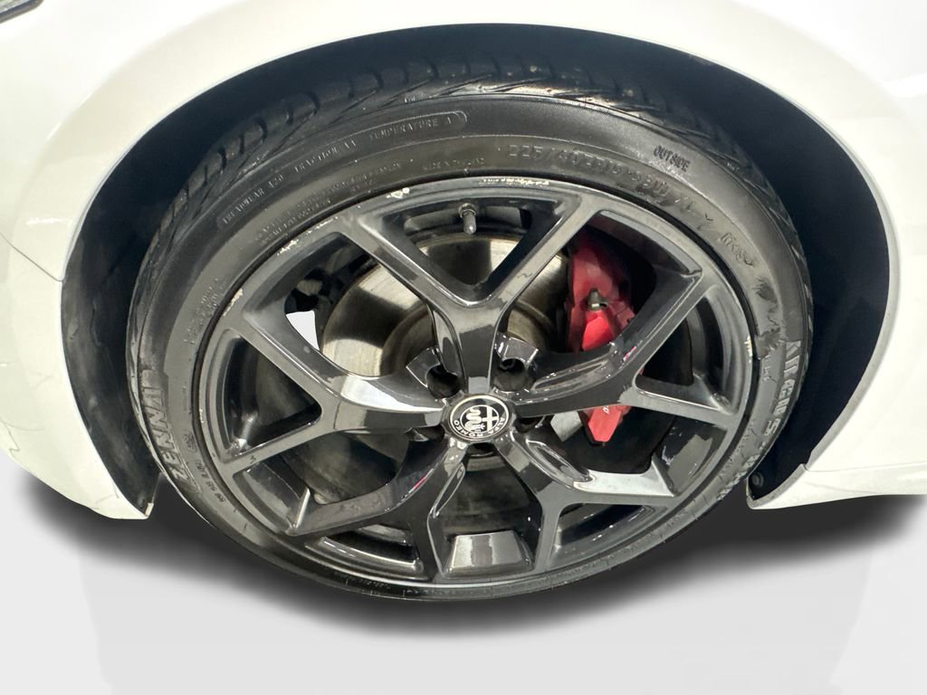 Used 2021 Alfa Romeo Giulia Ti w/ Nero Edizione RWD image 85