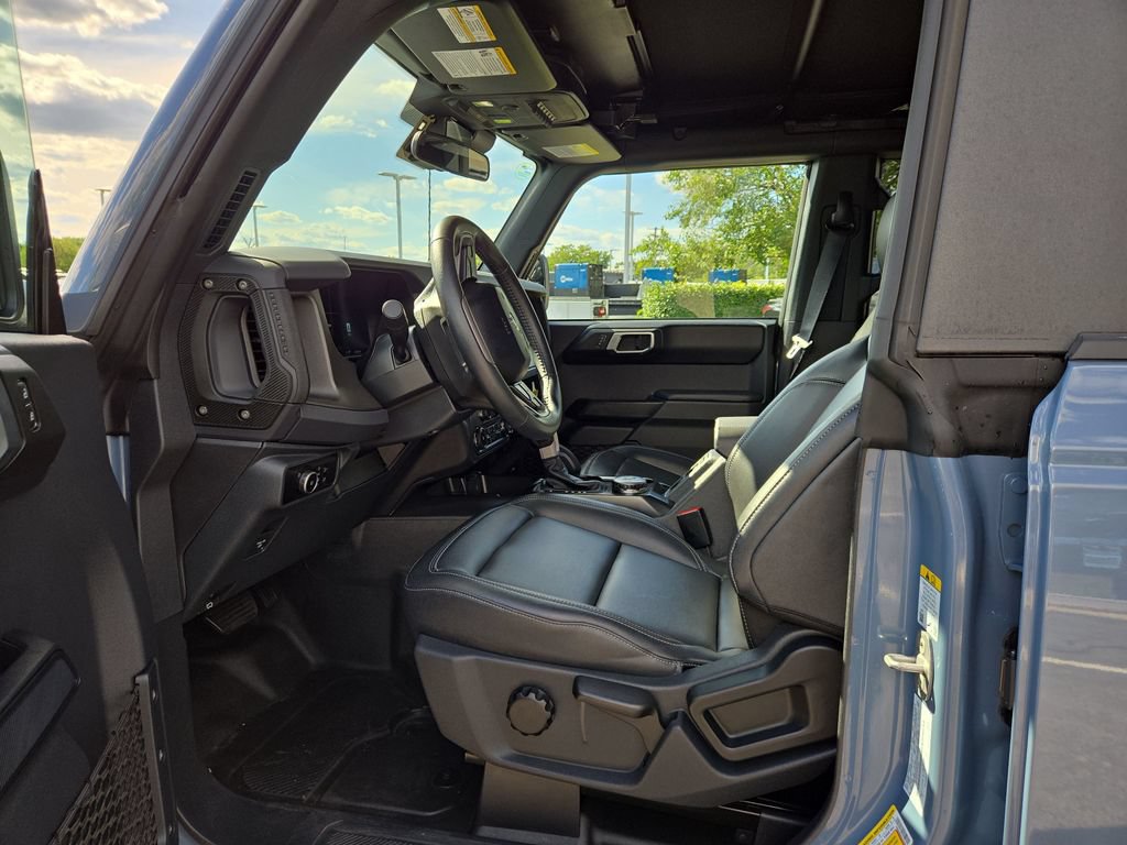 Certified 2025 Ford Bronco Badlands w/ Sasquatch Package AWD/4WD image 17