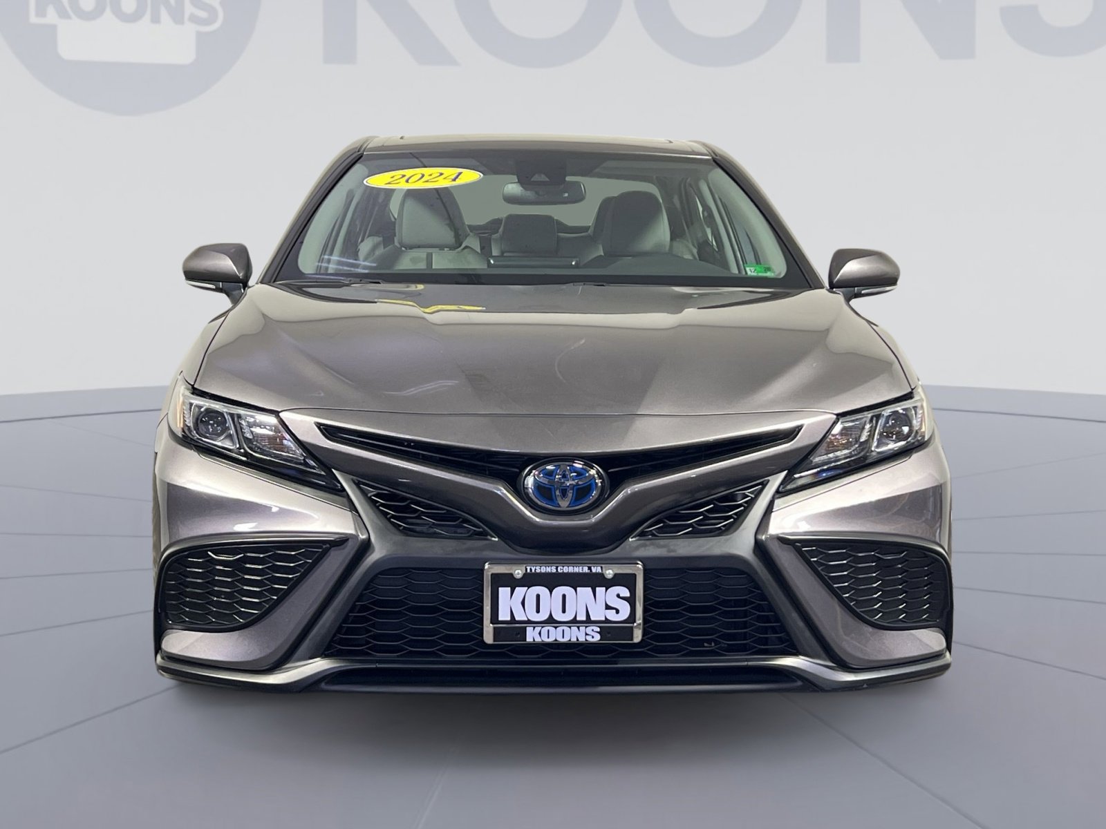 Used 2024 Toyota Camry SE image 11