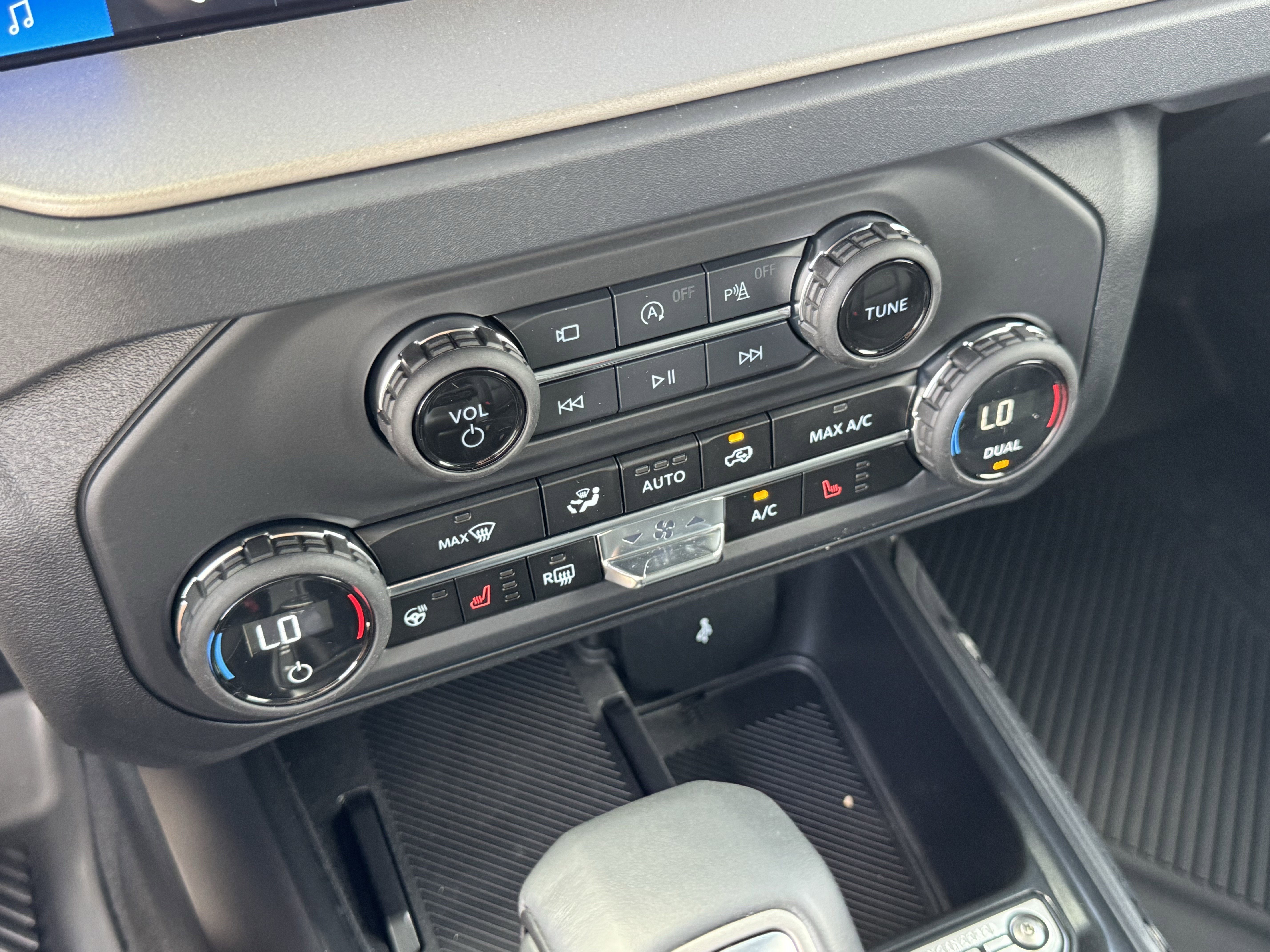 New 2026 Ford Bronco Outer Banks AWD/4WD image 19