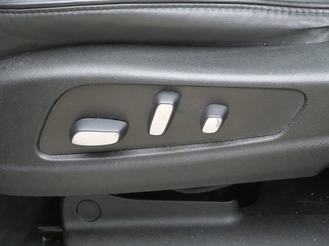 Used 2019 Cadillac XT5 Platinum AWD/4WD image 13